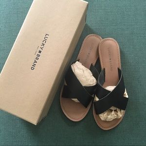 NWT Lucky Brand “Taylor” sandals